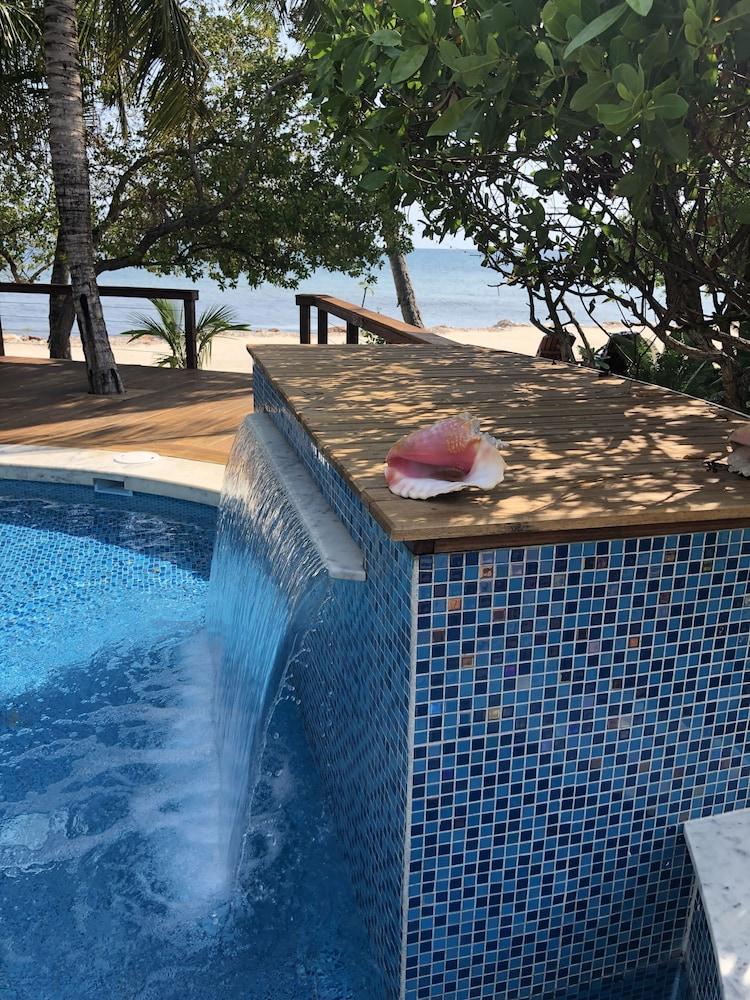 Hatchet Caye Island Resort (Adults Only) Placencia Dış mekan fotoğraf