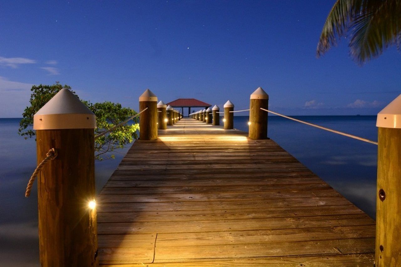 Hatchet Caye Island Resort (Adults Only) Placencia Dış mekan fotoğraf